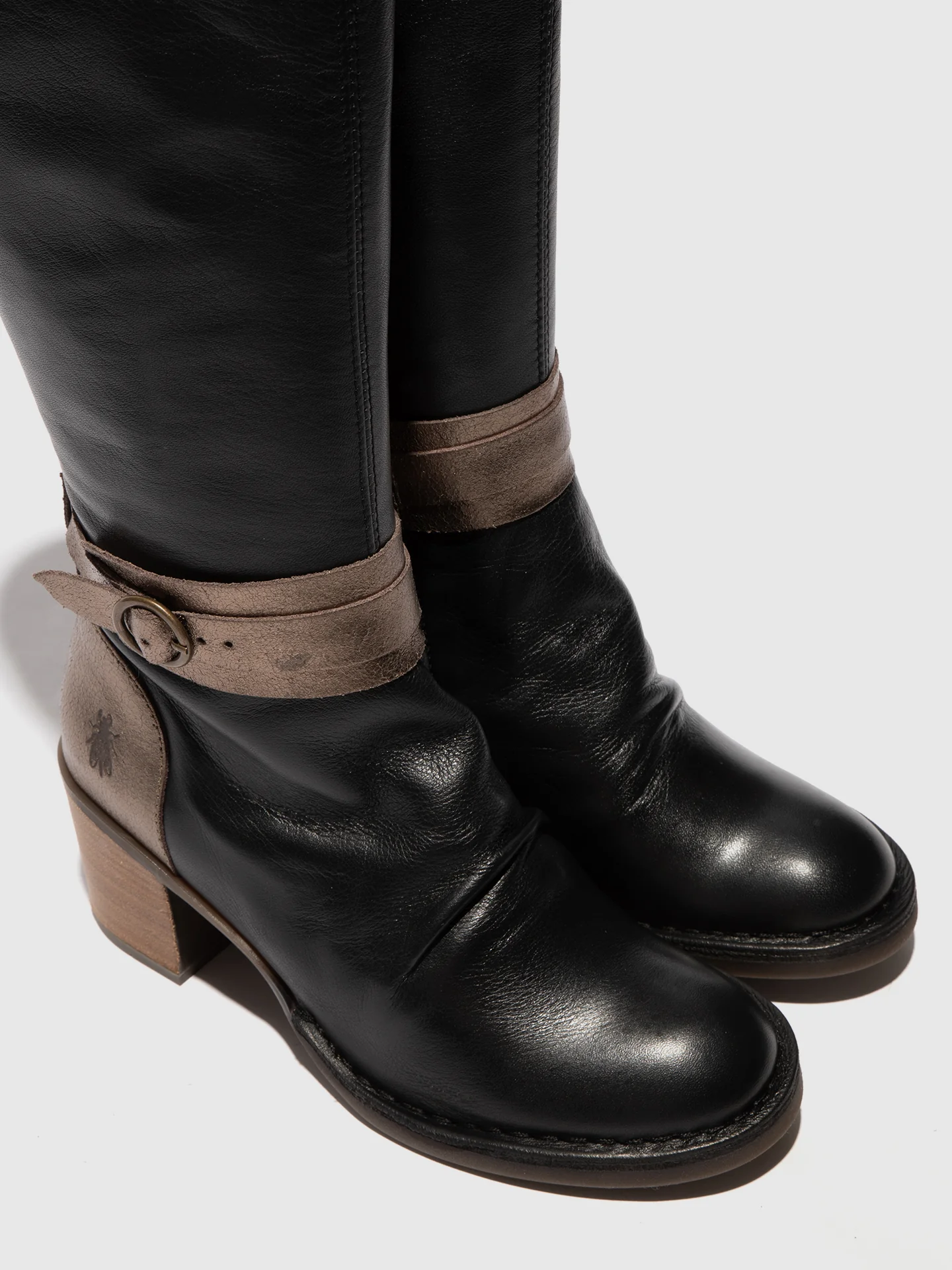 Buckle Boots BEIF165FLY BLACK/DK GOLD - Image 4