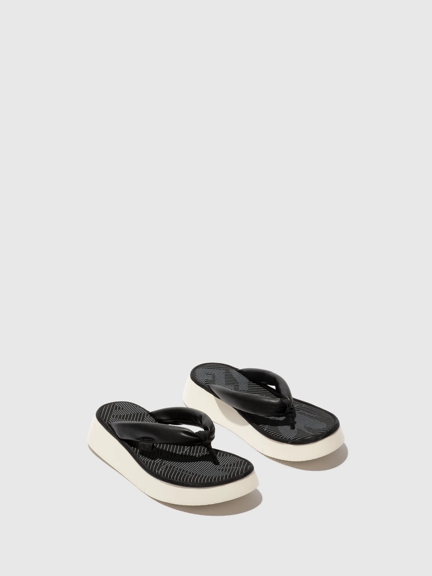 Slip-on Sandals CECH469FLY BLACK - Image 2